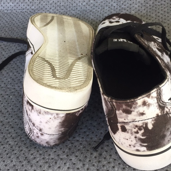 Nike size 101/2 black / brown / white - Picture 6 of 6